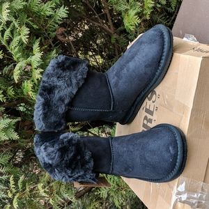 Apres by Lamo Faux Fur-lined Booties